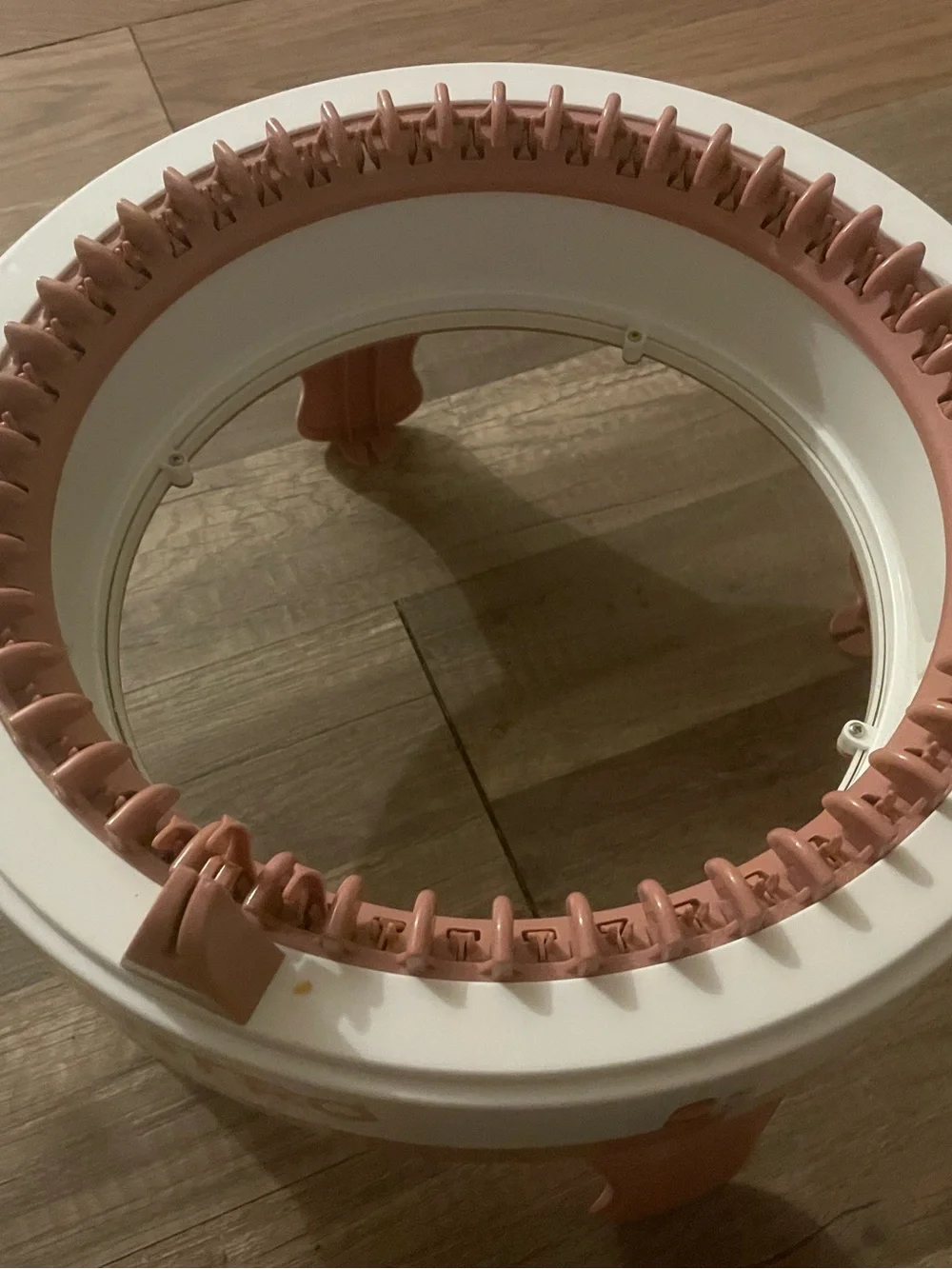 Sentro Pink and White Round Loom Knitting Frame